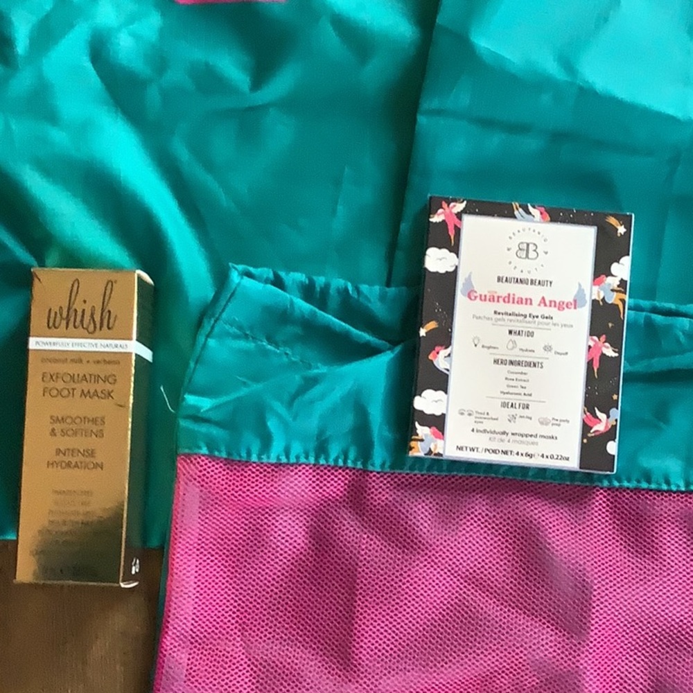 FabFitFun Bundle - Picture 3 of 4